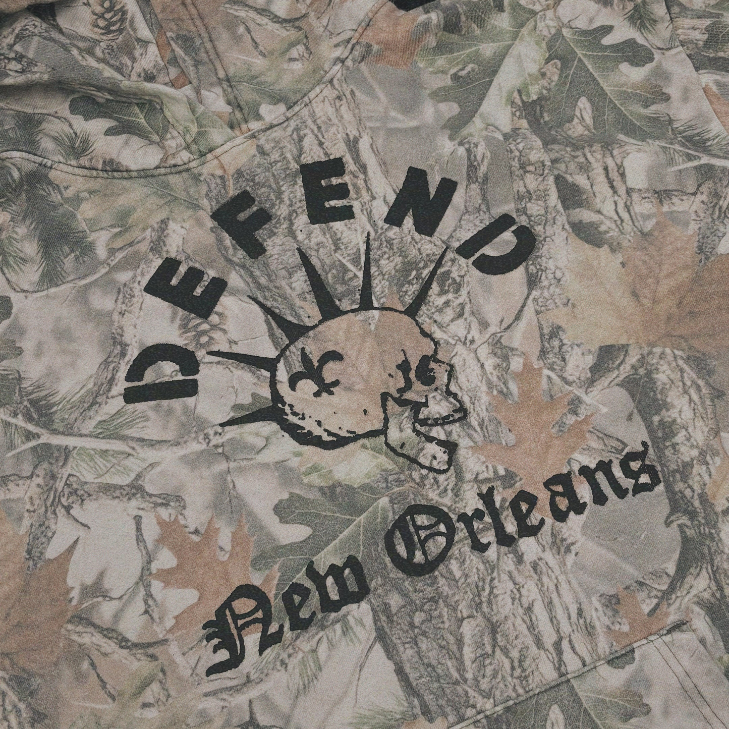 Defend Hoodie – Vintage Wood Camo