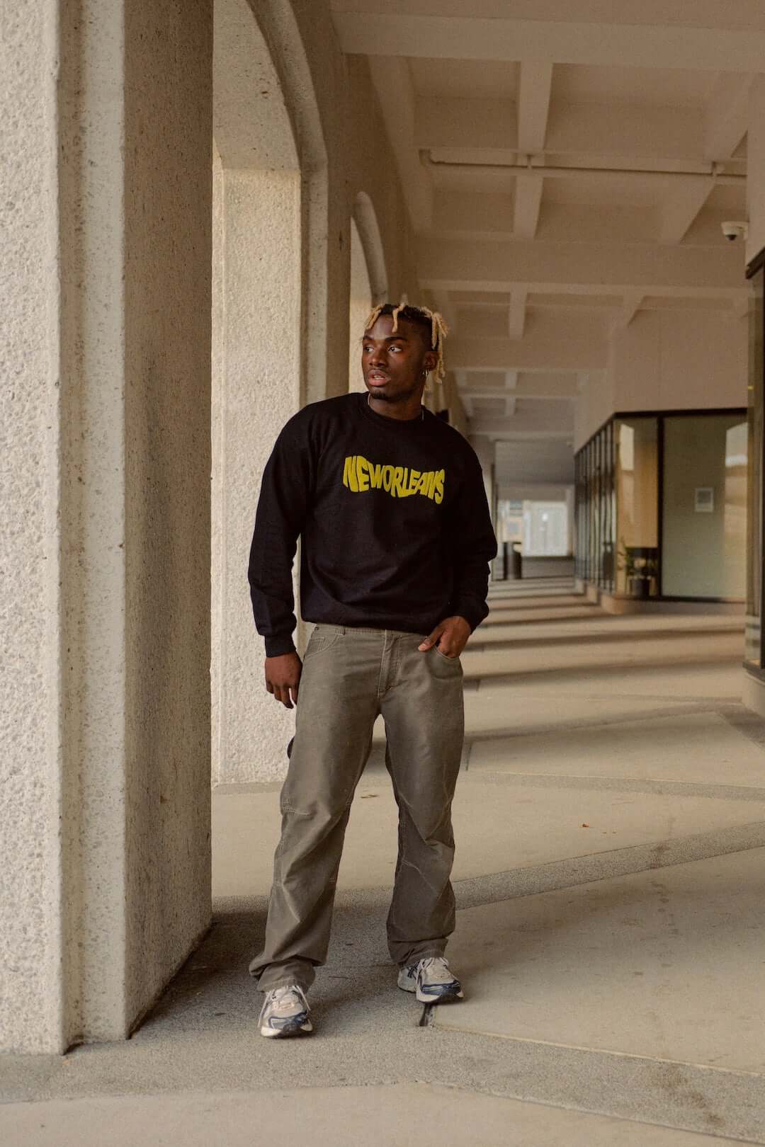 Nevermind Sweatshirt - Sweatshirt - DNO#color_black-yellow