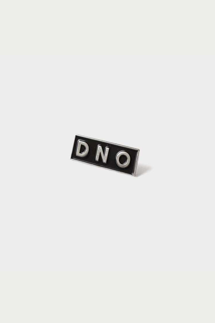 DNO Box Logo Pin - Pins - DNO#color_black