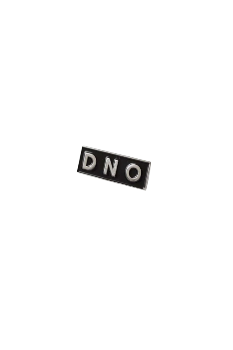 DNO Box Logo Pin - Pins - DNO#color_black