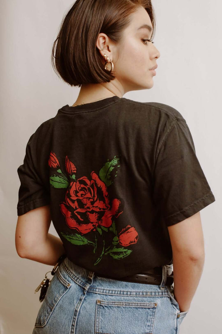 Garden District Rose T-Shirt - Shirt - DNO#color_black
