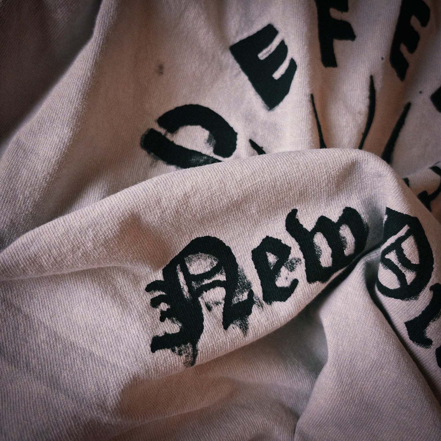 Defend Vintage Studio Tee
